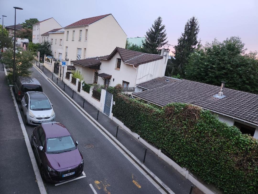 Superbe Appartement ,Proche De Paris, Dans Residence Privee , Ideal Familles, Parking Et Wifi Gratuits! ! ! Vitry-sur-Seine Exterior photo