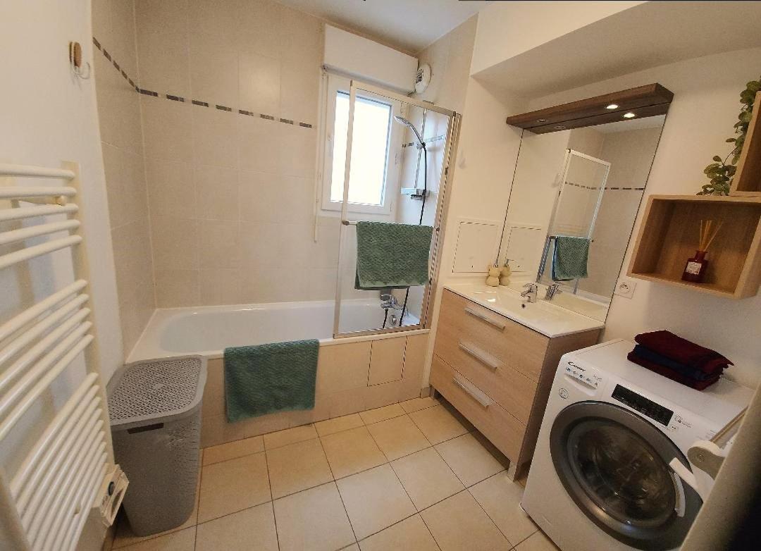 Superbe Appartement ,Proche De Paris, Dans Residence Privee , Ideal Familles, Parking Et Wifi Gratuits! ! ! Vitry-sur-Seine Exterior photo